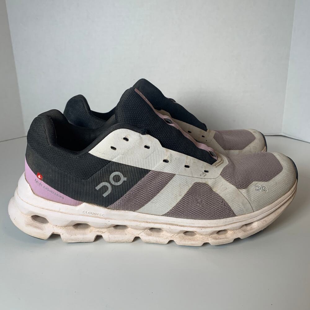 On Running Cloudrunner Women's White Heron Black Running Shoes Size 9